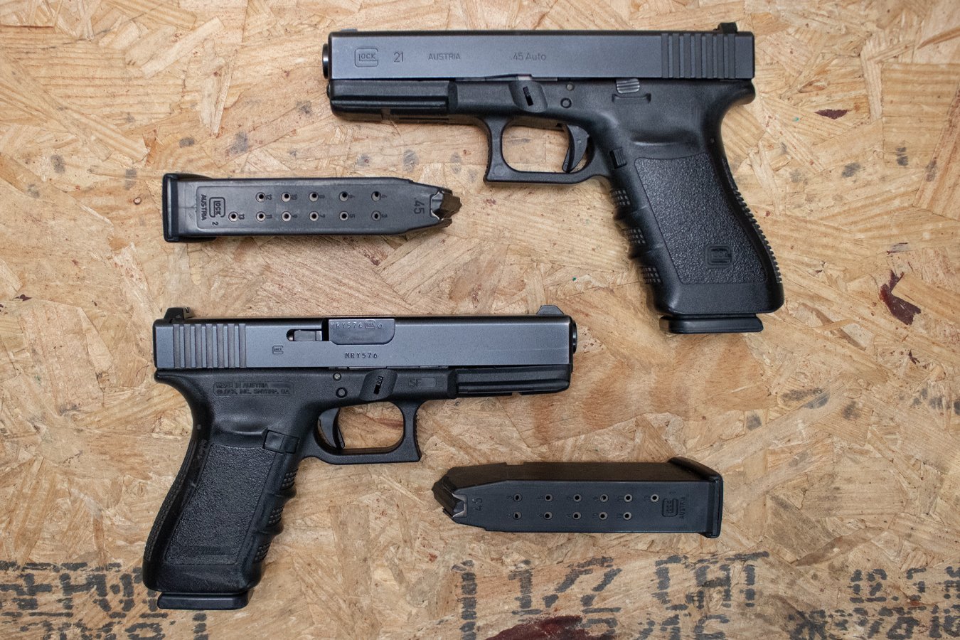 GLOCK 21 Gen3 45ACP Police Trade-In Pistols with Night Sights (Good Condition)